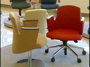 Magyar Term�k Nagyd�jat elnyert irodasz�k